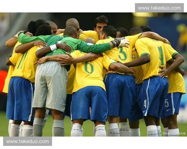 流浪汉眼中的绿茵盛宴世界杯背后的无声故事